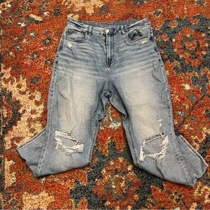 American Eagle Ankle Length Ripped Jeans Size 12 Short